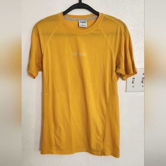 Gymshark Chalk T-Shirt for Men in Yellow Size Small - Picture 2 of 8